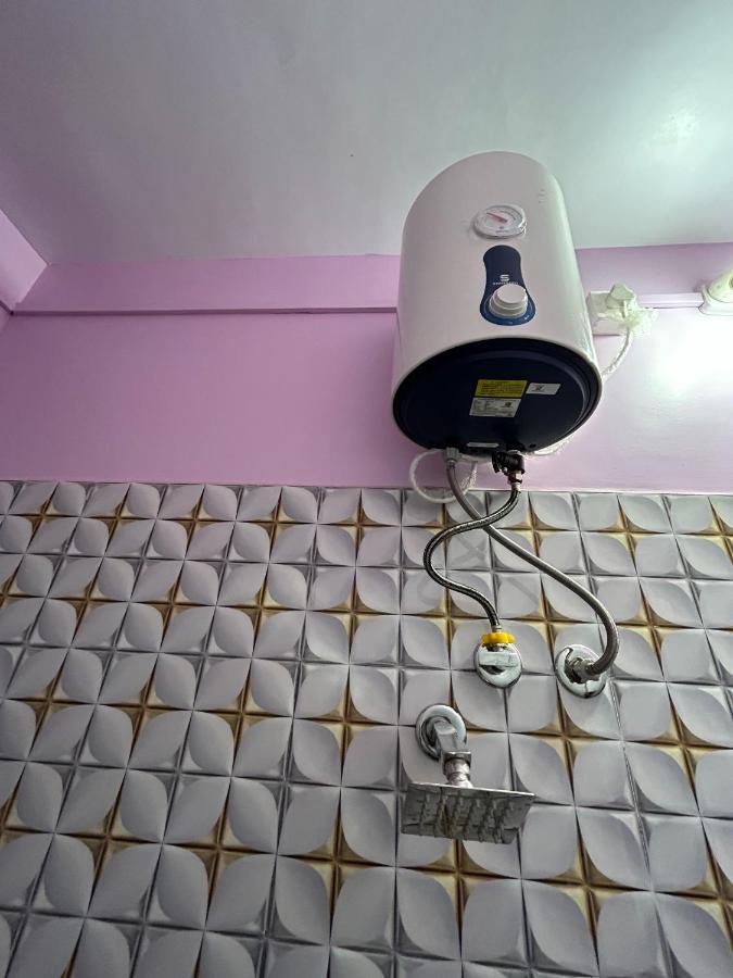 Hotel Shri Kunj 우자인 외부 사진