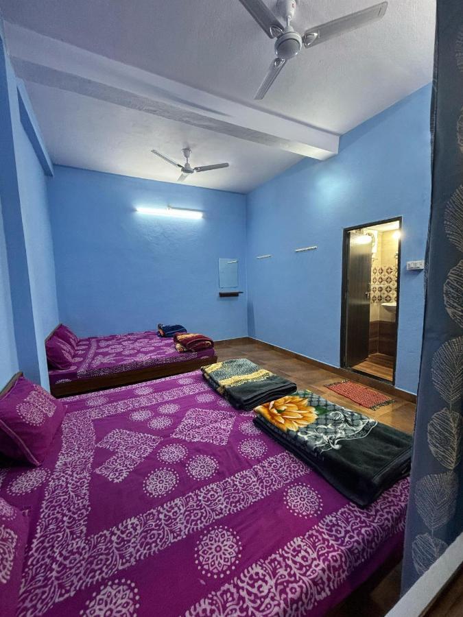 Hotel Shri Kunj 우자인 외부 사진